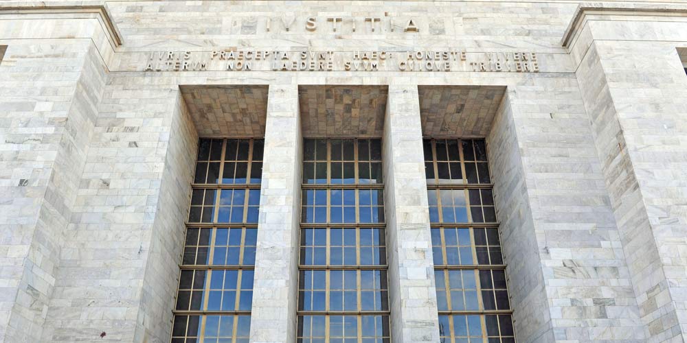 Milano, Tribunale condanna al pagamento delle penali il gestore che avvia attività in concorrenza allo stesso civico tramite società collegata Tribunale Milano