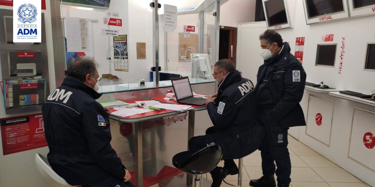 Tribunale di Trapani su gioco d’azzardo illegale: “La sola presenza di computer indirizzati su siti web di scommesse non giustifica la sanzione” Tribunale di Trapani su gioco d’azzardo illegale: “La sola presenza di computer indirizzati su siti web di scommesse non giustifica la sanzione”