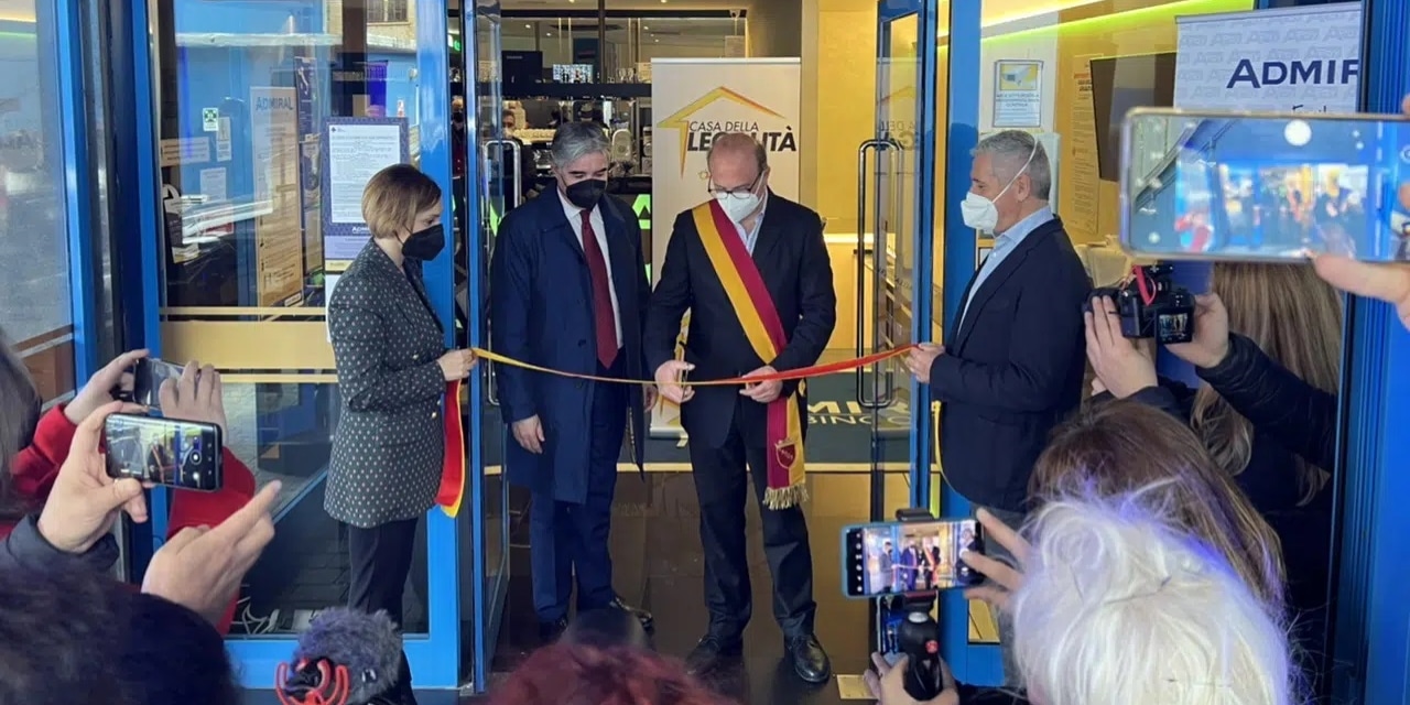 Gioco pubblico: inaugurata a Roma la prima “Casa della Legalità” del Lazio (video) Gioco pubblico: inaugurata a Roma la prima “Casa della Legalità” del Lazio (video)