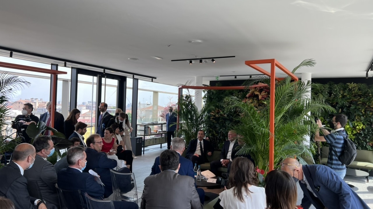 Nuovo Headquarter Sisal a Milano, il sindaco Sala: “Grande impegno verso la responsabilità sociale, continuate così” Nuovo Headquarter Sisal a Milano, il sindaco Sala: “Grande impegno verso la responsabilità sociale, continuate così”
