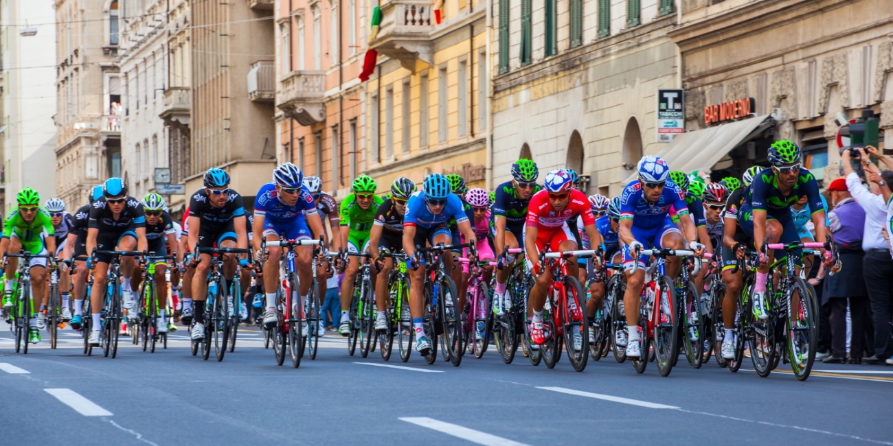 Scommesse ciclismo, Giro d’Italia: nelle antepost irrompe Del Toro. Su Snai favorito Ayuso, ma il messicano ha la stessa quota di Roglic Scommesse ciclismo, Giro d’Italia: nelle antepost irrompe Del Toro. Su Snai favorito Ayuso, ma il messicano ha la stessa quota di Roglic