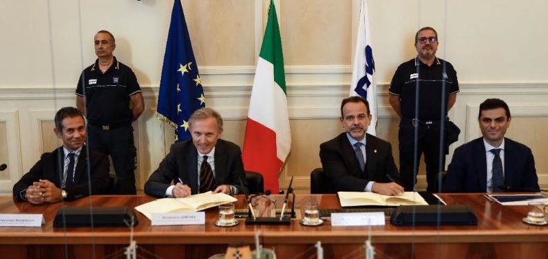 Lotta al gioco illegale, firmato protocollo d’intesa tra ADM e Procura di Avellino: l’obiettivo è aumentare i controlli per combattere la criminalità Lotta al gioco illegale, firmato protocollo d’intesa tra ADM e Procura di Avellino: l’obiettivo è aumentare i controlli per combattere la criminalità