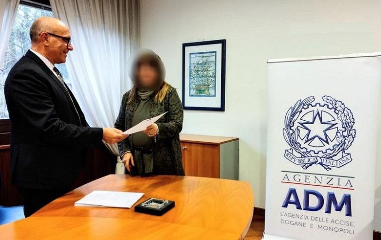 La Lotteria degli Scontrini arriva fino a Tokio, grazie alla vicina di casa vince 25mila euro: “Pensavo fosse una cartella esattoriale” La Lotteria degli Scontrini arriva fino a Tokio, grazie alla vicina di casa vince 25mila euro: “Pensavo fosse una cartella esattoriale”