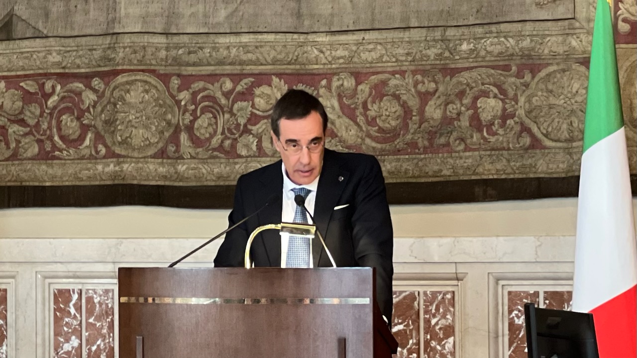 ADM tra efficienza e legalità, il direttore Alesse: “Giochi, non è più sufficiente operare lungo la generica distinzione tra legale e illegale. Dal 2024 stop a proroga concessioni” ADM tra efficienza e legalità, il direttore Alesse: “Giochi, non è più sufficiente operare lungo la generica distinzione tra legale e illegale. Dal 2024 stop a proroga concessioni”