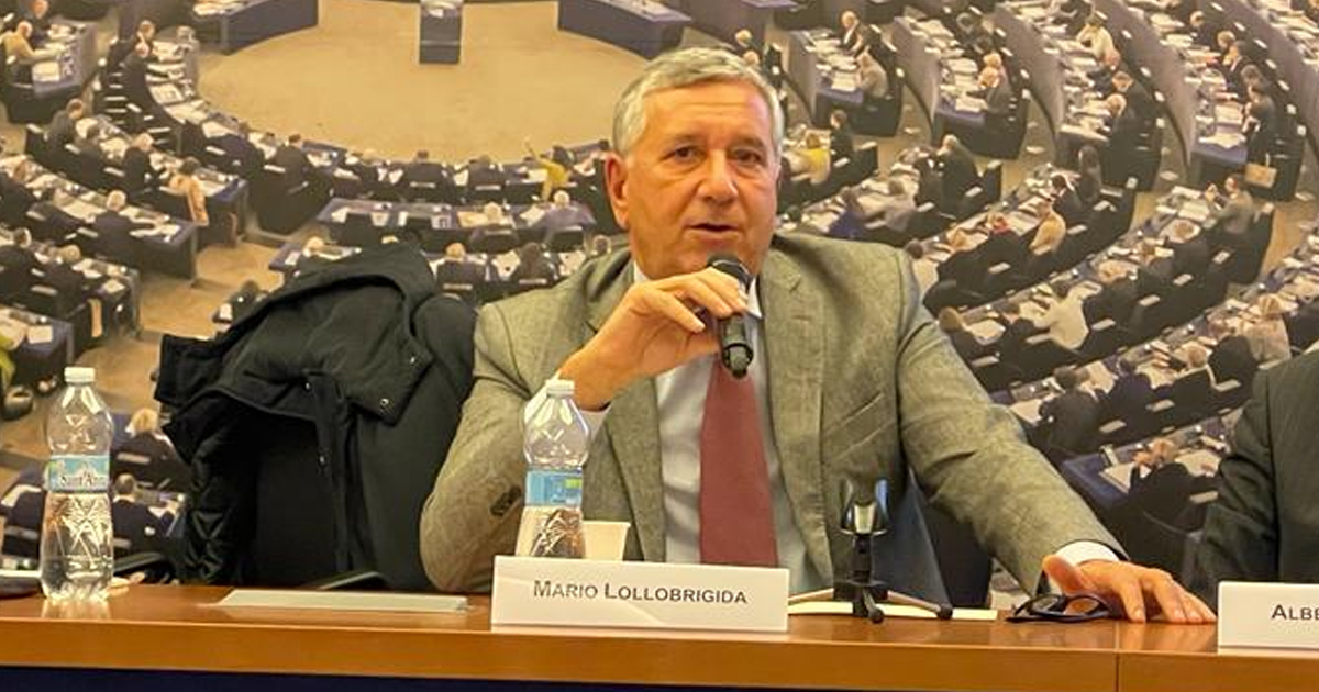 Riordino giochi, Lollobrigida (ADM): “Noi vogliamo assolutamente che ci siano regole certe. Fisico e online vanno affrontati insieme” (VIDEO) Riordino giochi, Lollobrigida (ADM): “Noi vogliamo assolutamente che ci siano regole certe. Fisico e online vanno affrontati insieme” (VIDEO)