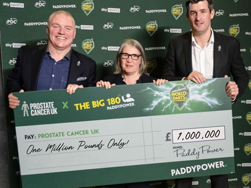 UK, il Premier Sunak a sostegno della campagna Big 180 di Paddy Power che ha raccolto un milione di sterline per Prostate Cancer UKÂ UK, il Premier Sunak a sostegno della campagna Big 180 di Paddy Power che ha raccolto un milione di sterline per Prostate Cancer UKÂ