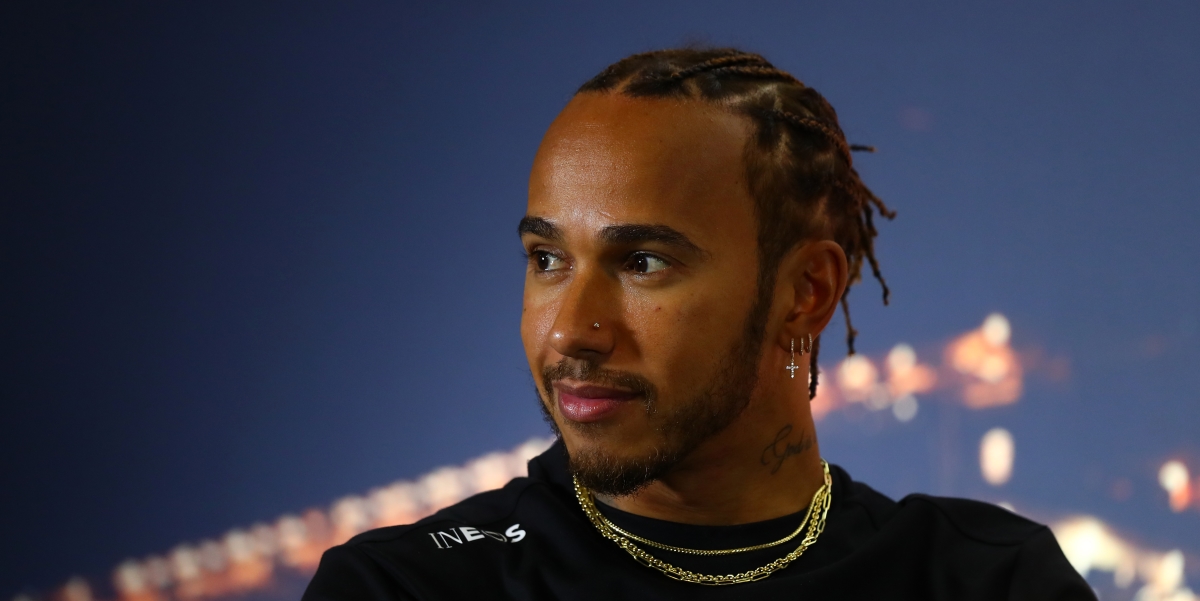 Scommesse Formula 1, Lewis vuole scrivere la storia con la Ferrari: Hamilton mondiale con la Rossa a 5,00 su Sisal Scommesse Formula 1, Lewis vuole scrivere la storia con la Ferrari: Hamilton mondiale con la Rossa a 5,00 su Sisal