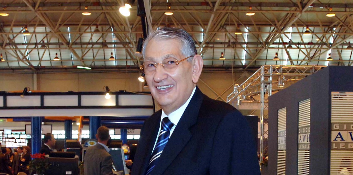 Grazie Lorenzo, gli operatori del gioco salutano il Presidente Grazie Lorenzo, gli operatori del gioco salutano il Presidente