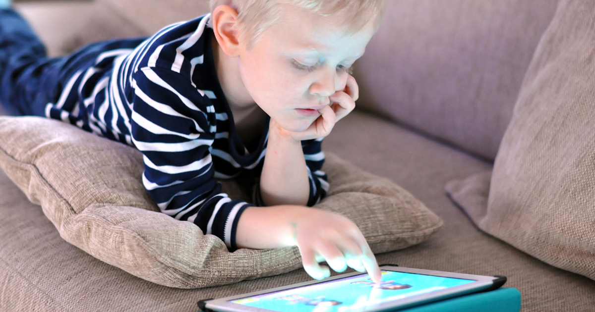 Germania, nuove regole per l’accesso a Internet di giovani e bambini Germania, nuove regole per l’accesso a Internet di giovani e bambini