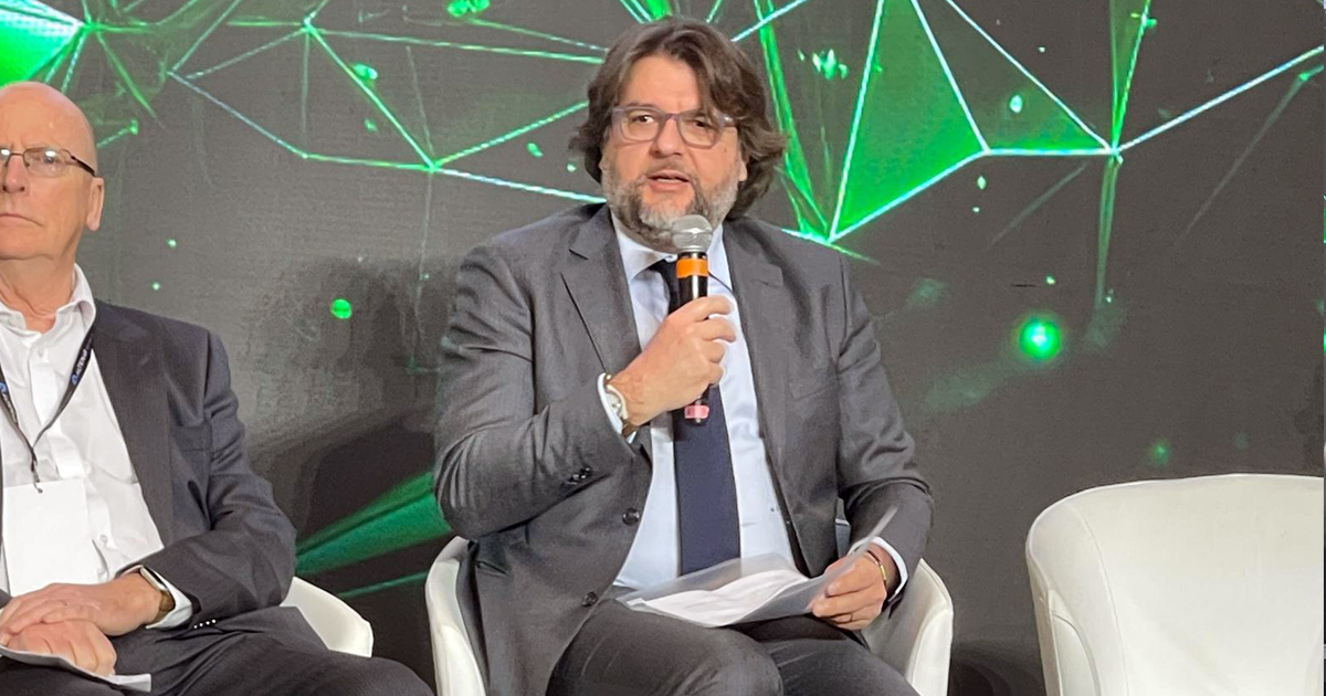 “Il futuro sostenibile del gaming”, Osnato (FdI): “Con il decreto delegato siamo riusciti a realizzare un contemperamento degli interessi salutare” “Il futuro sostenibile del gaming”, Osnato (FdI): “Con il decreto delegato siamo riusciti a realizzare un contemperamento degli interessi salutare”