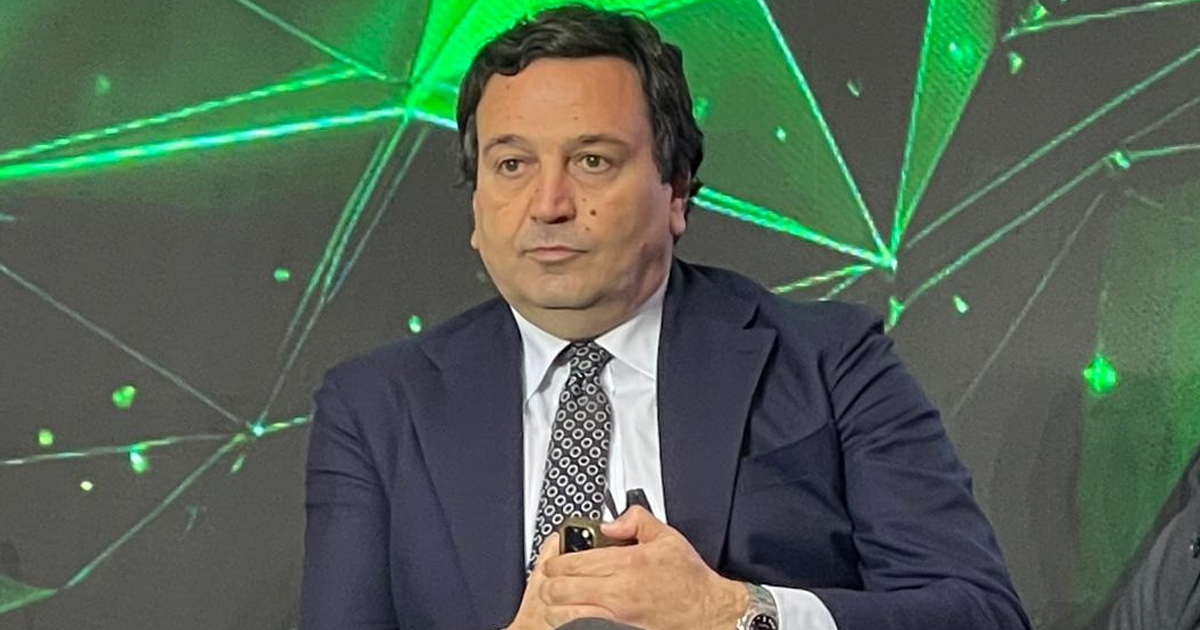 “La questione territoriale”, Orsomarso (FdI): “Giochi, noi decisori pubblici dobbiamo rappresentare tutte le esigenze e trovare una sintesi” (VIDEO) “La questione territoriale”, Orsomarso (FdI): “Giochi, noi decisori pubblici dobbiamo rappresentare tutte le esigenze e trovare una sintesi” (VIDEO)