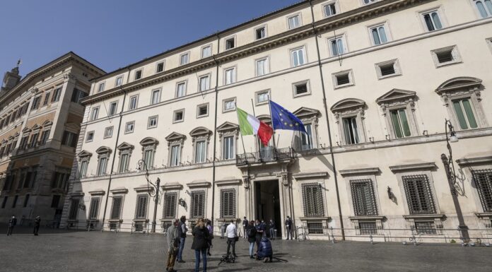 Gioco fisico, Merola e Vaccari: “Il Governo rinvia il riordino e scarica il problema al prossimo esecutivo”