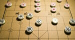Scacchi cinesi, partite truccate: sospesi a vita due dei migliori giocatori Scacchi cinesi, partite truccate: sospesi a vita due dei migliori giocatori