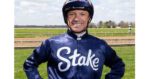 STAKE annuncia Frankie Dettori come nuovo ambasciatore globale: leggenda delle corse entra nel mondo delle scommesse STAKE annuncia Frankie Dettori come nuovo ambasciatore globale: leggenda delle corse entra nel mondo delle scommesse