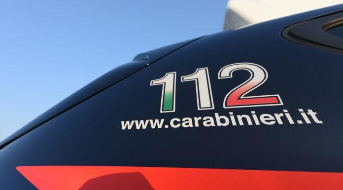 Roma, praticavano il gioco delle tre campanelle in pieno centro: denunciati 5 romeni