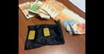 Bari, Aeroporto Karol Wojtyla: ADM e GdF fermano passeggero con 14.000 euro in contanti e due lingotti d’oro “Credit Suisse Feingold 999,9” dal valore di oltre 23mila euro Bari, Aeroporto Karol Wojtyla: ADM e GdF fermano passeggero con 14.000 euro in contanti e due lingotti d’oro “Credit Suisse Feingold 999,9” dal valore di oltre 23mila euro