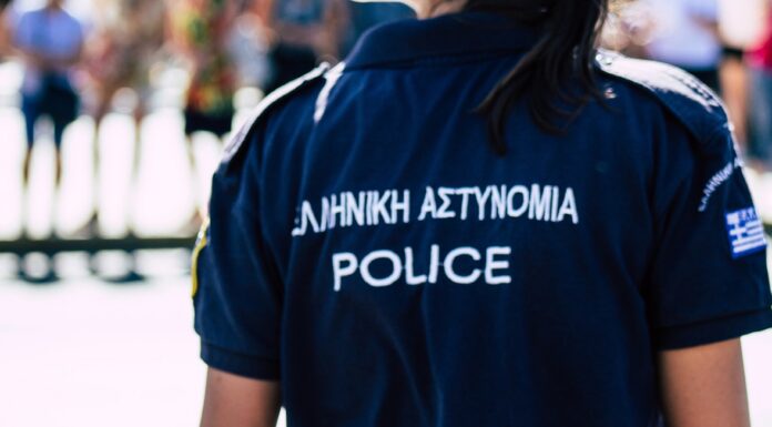 Grecia, il gioco illegale vale 1,8 miliardi di euro: quasi 900mila giocatori nel 2025. L’autorità: “Servono più strumenti contro il mercato nero”